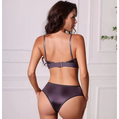 Style And Trendy Women’s Sexy Luxury Lingerie Bra And Thong Set
