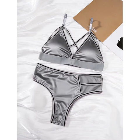 Style And Trendy Women’s Sexy Luxury Lingerie Bra And Thong Set
